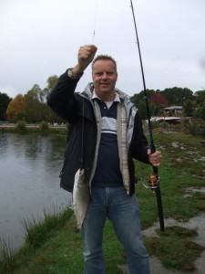 Anatoki zalm vissen, rob vangt zijn tweede zalm